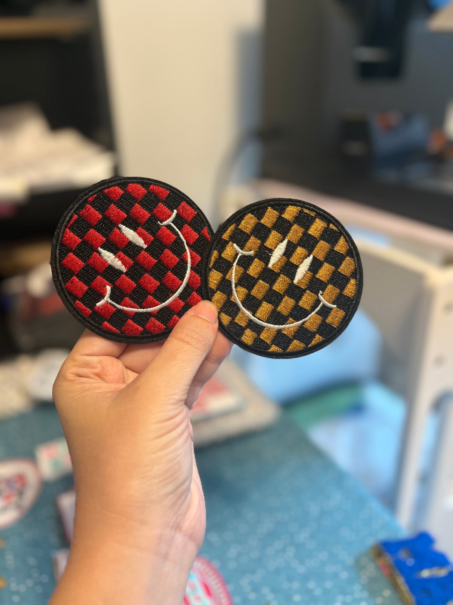 Large checkered smiley